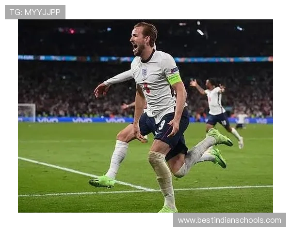 凯恩六场轰九球赛季42球领跑